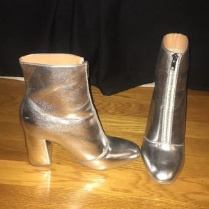 Shiny Silver high heeled boots